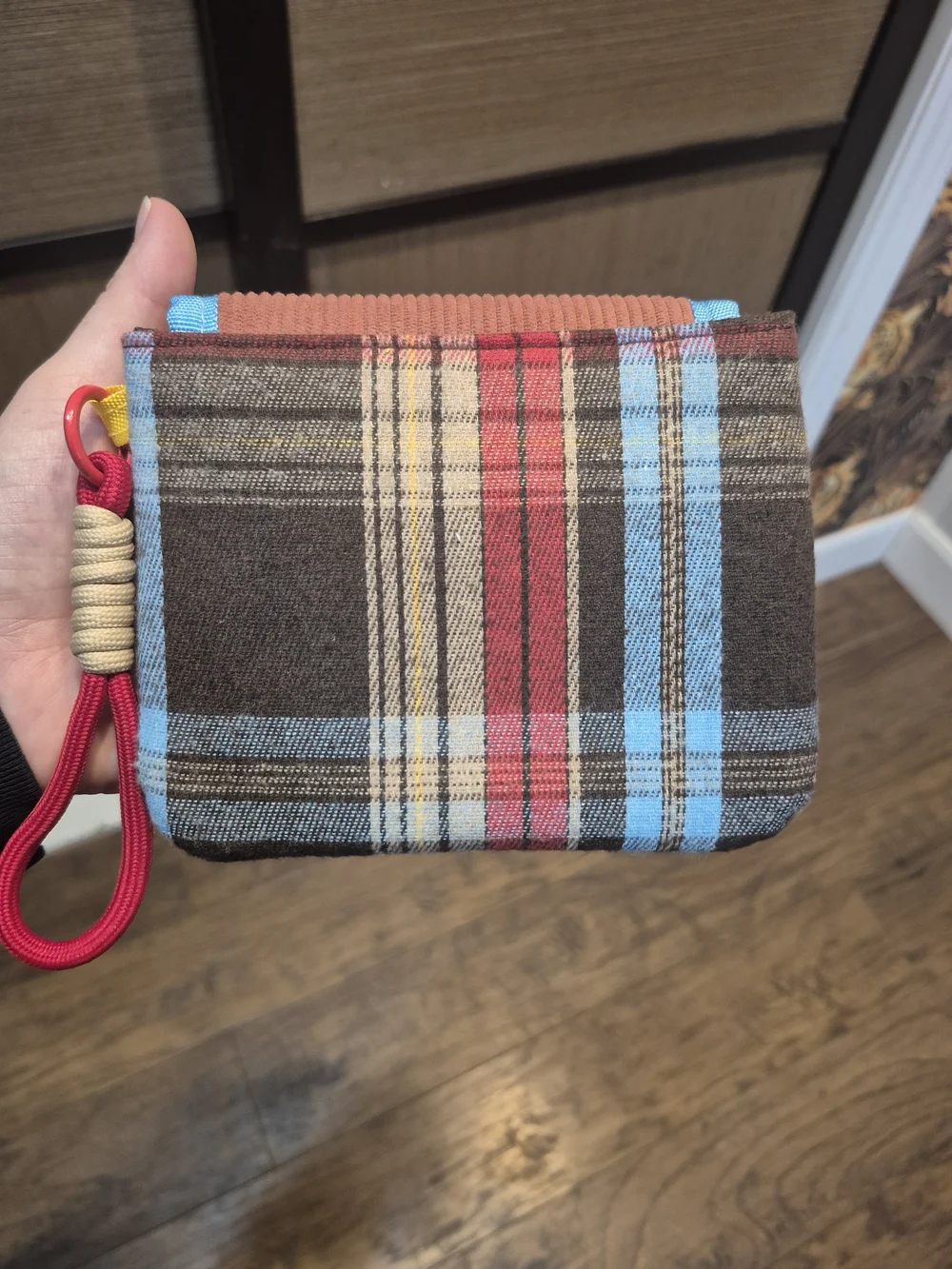Plaid Mini Multifunctional Pouch - Picture 9 of 9